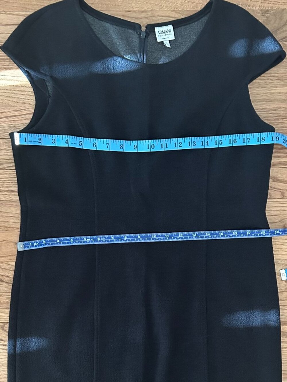 Armani Collezioni | Black Cap-Sleeve Sheath Dress - Picture 14 of 16